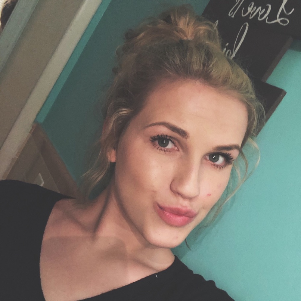 Meet your Posher, Megan